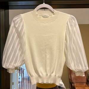 Women white knit top mid sleeves S